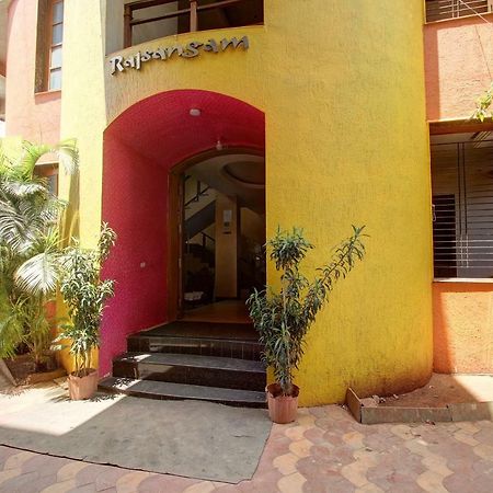 Hotel Rajsangam International Badami Exteriér fotografie