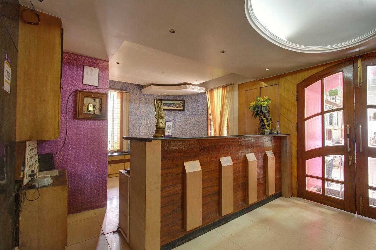 Hotel Rajsangam International Badami Exteriér fotografie