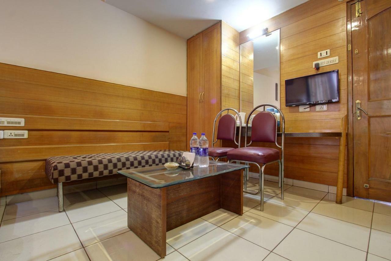 Hotel Rajsangam International Badami Exteriér fotografie